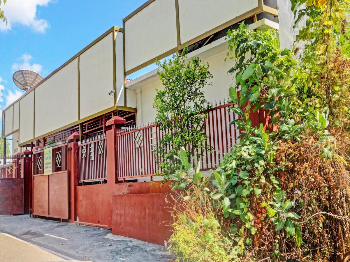 Oyo 91416 Puri 88 Homestay Kupang  Ngoại thất bức ảnh